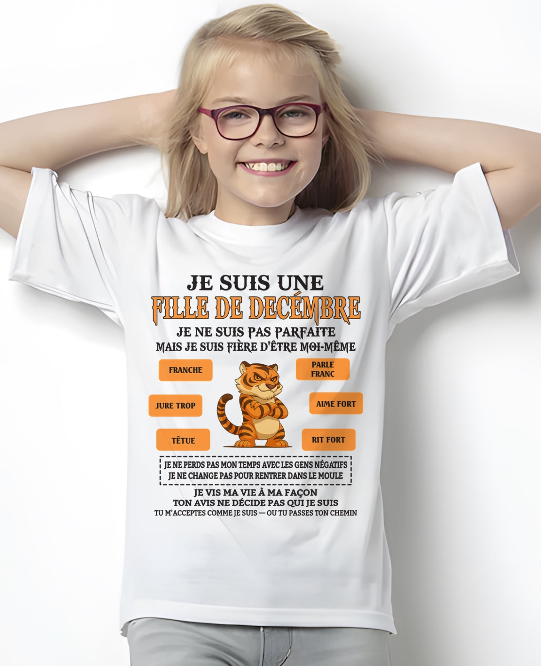 JE SUIS UNE FILLE DE DÉCEMBRE - fma LUNA12 / fr12 (SKU26T-01240-12)