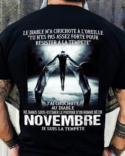 Je Suis la Tempête – Ne Jamais Sous-Estimer le Pouvoir d’un Homme Né en Novembre – T-Shirt Homme - LUNA11 (SKU26T-01160-11)
