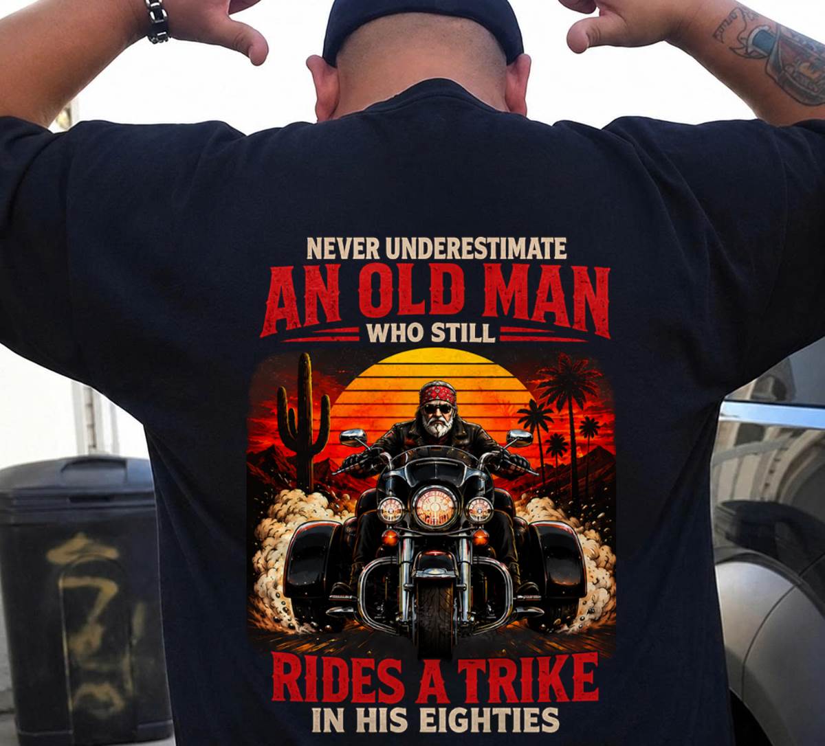 NEVER UNDERESTIMATE AN OLD MAN BIKER - SHIRT FOR MEN - LUNA00 (SKU2608-37)