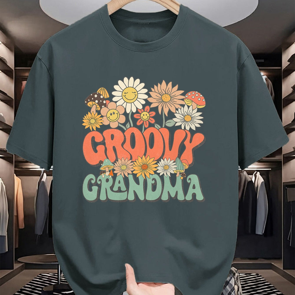 Best Grandma Shirt, Proud Grandma Unisex T-Shirt/Hoodie/Sweatshirt HLT00 - Groovy Grandma Floral Hippie Retro Daisy Flower Mother's Day T-Shirt