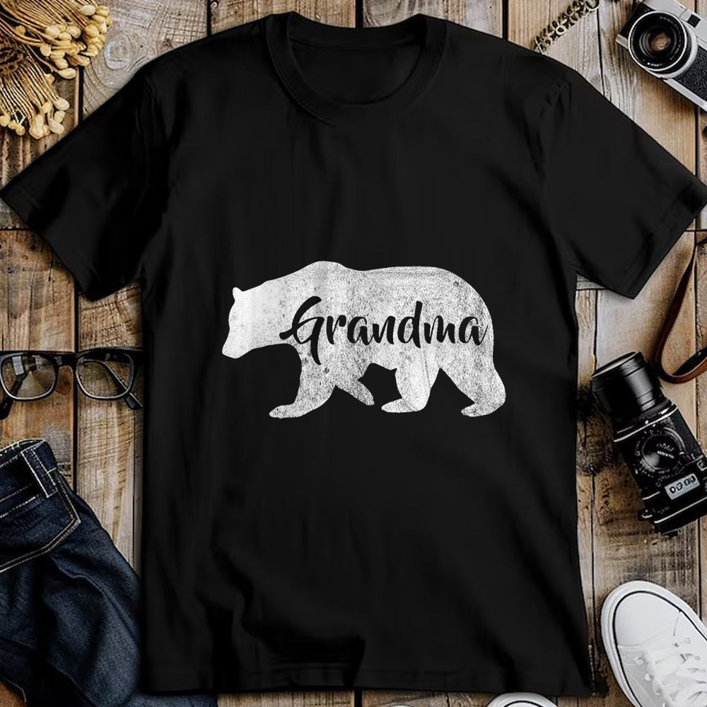 Best Grandma Shirt, Proud Grandma Unisex T-Shirt/Hoodie/Sweatshirt HLT00 - Women's Grandma Bear T-Shirt Outdoors Family Tee for Grandma T-Shirt