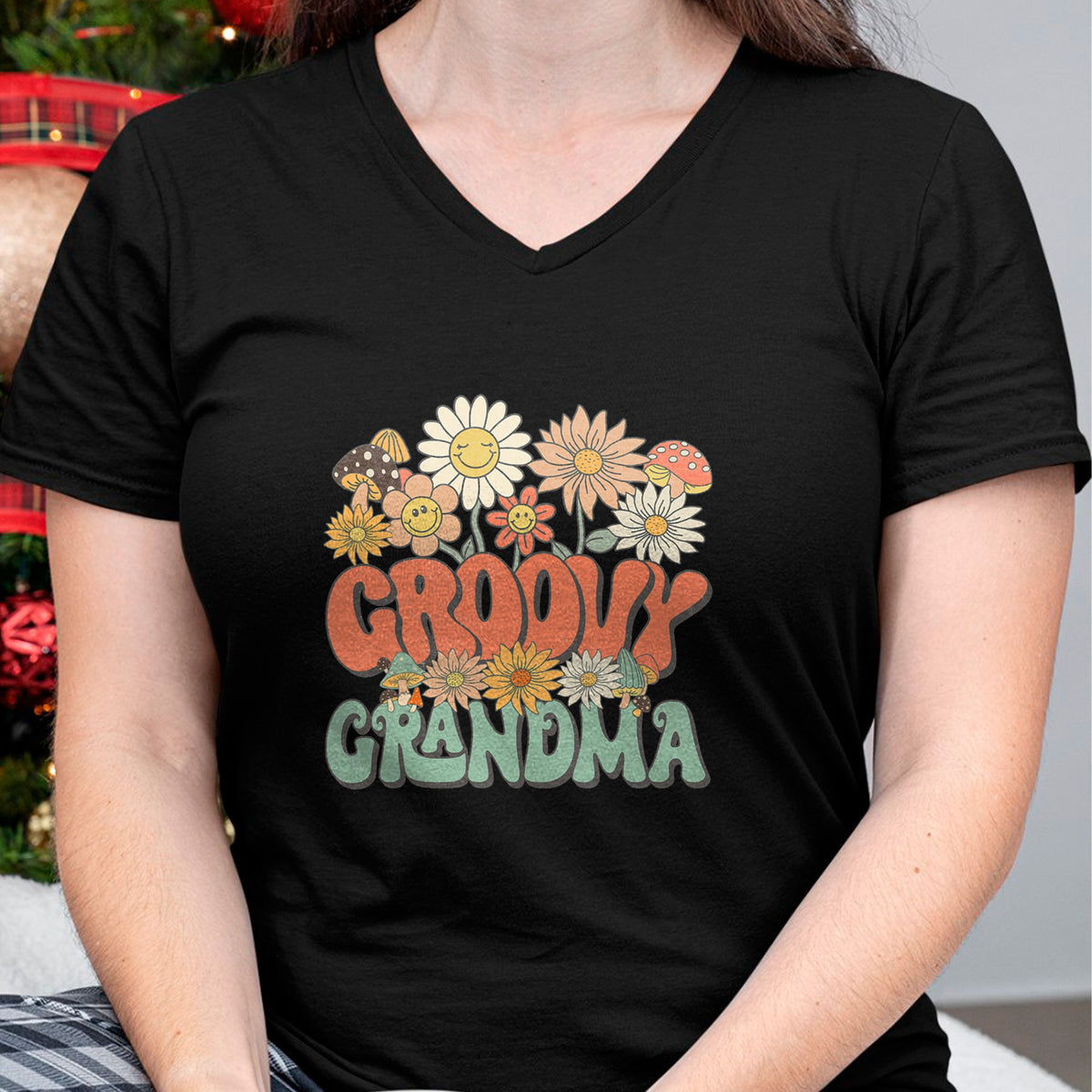 Best Grandma Shirt, Proud Grandma Unisex T-Shirt/Hoodie/Sweatshirt HLT00 - Groovy Grandma Floral Hippie Retro Daisy Flower Mother's Day T-Shirt