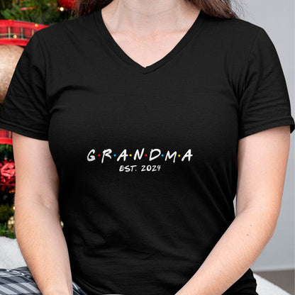 Best Grandma Shirt, Proud Grandma Unisex T-Shirt/Hoodie/Sweatshirt HLT00 - Soon to Be Grandma 2024 Gift Promoted to Grandma Est 2024 T-Shirt