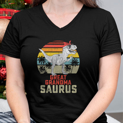 Best Grandma Shirt, Proud Grandma Unisex T-Shirt/Hoodie/Sweatshirt HLT00 - Grandmasaurus T Rex Dinosaur Great Grandma Saurus Family T-Shirt