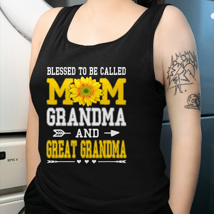 Best Grandma Shirt, Proud Grandma Unisex T-Shirt/Hoodie/Sweatshirt HLT00 - Blessed to be called Mawmaw Shirt Sunflower Lovers Grandma T-Shirt
