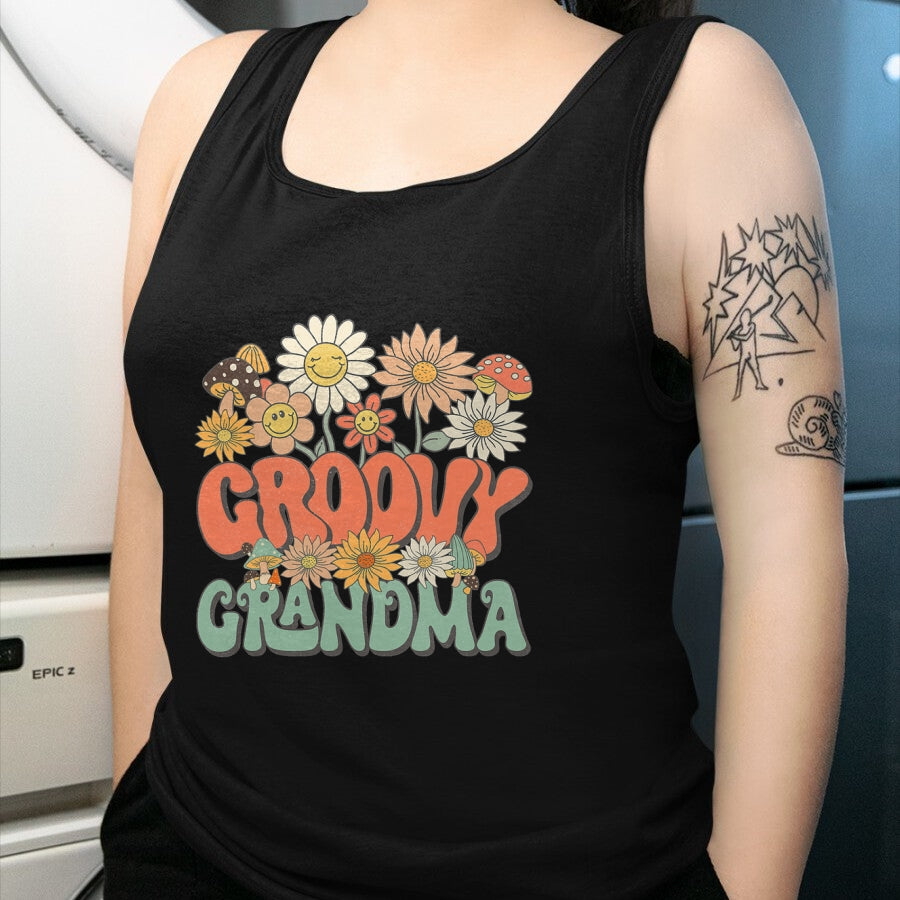 Best Grandma Shirt, Proud Grandma Unisex T-Shirt/Hoodie/Sweatshirt HLT00 - Groovy Grandma Floral Hippie Retro Daisy Flower Mother's Day T-Shirt