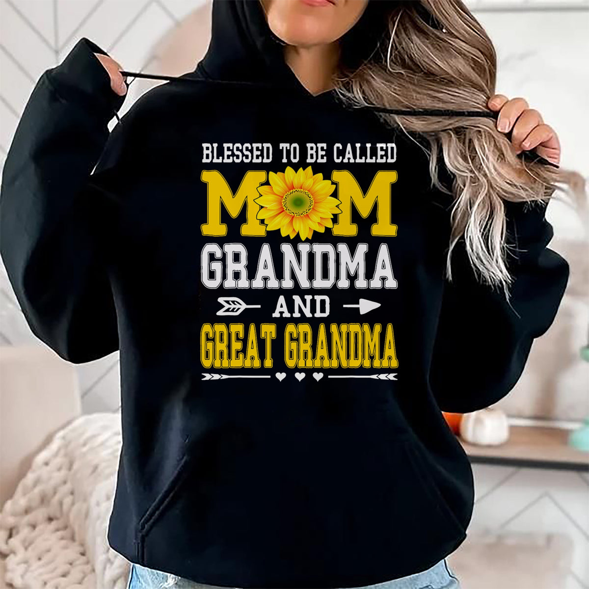Best Grandma Shirt, Proud Grandma Unisex T-Shirt/Hoodie/Sweatshirt HLT00 - Blessed to be called Mawmaw Shirt Sunflower Lovers Grandma T-Shirt