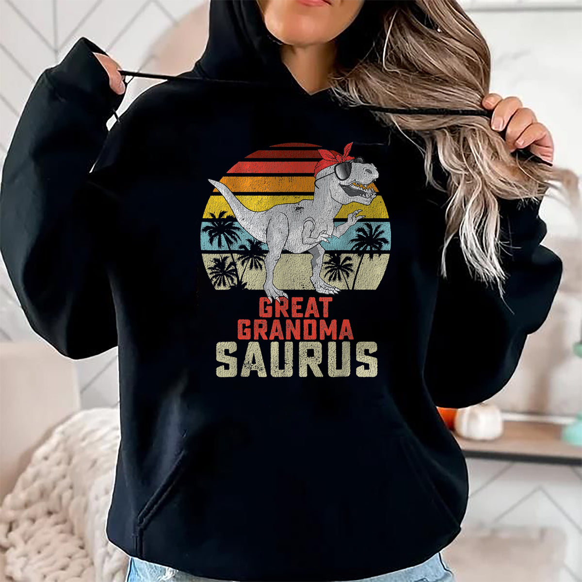 Best Grandma Shirt, Proud Grandma Unisex T-Shirt/Hoodie/Sweatshirt HLT00 - Grandmasaurus T Rex Dinosaur Great Grandma Saurus Family T-Shirt