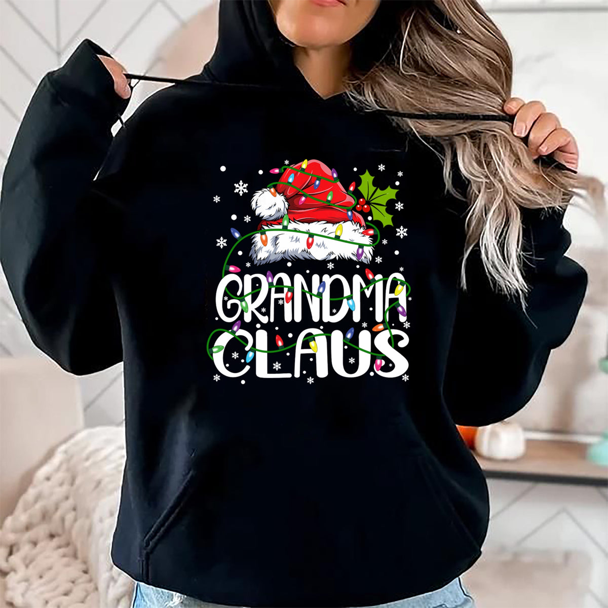 Best Grandma Shirt, Proud Grandma Unisex T-Shirt/Hoodie/Sweatshirt HLT00 - Grandma Claus Christmas Lights Pajama Family Matching Long Sleeve T-Shirt
