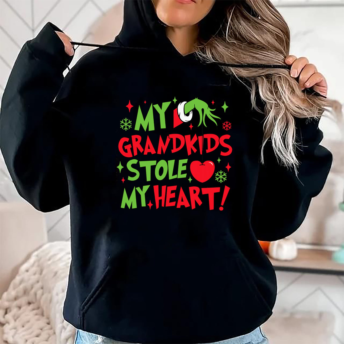 Best Grandma Shirt, Proud Grandma Unisex T-Shirt/Hoodie/Sweatshirt HLT00 - My Grandkids Stole My Heart Vintage Grandma Christmas Xmas T-Shirt