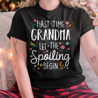 FIRST TIME GRANDMA T-SHIRT – PERFECT GIFT FOR NEW GRANDMAS - LUNA00 (SKU8-GRA00)