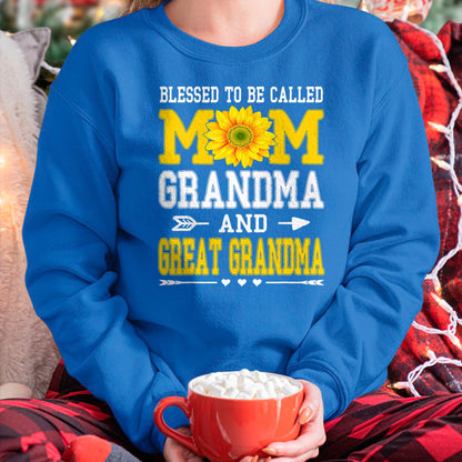 Best Grandma Shirt, Proud Grandma Unisex T-Shirt/Hoodie/Sweatshirt HLT00 - Blessed to be called Mawmaw Shirt Sunflower Lovers Grandma T-Shirt