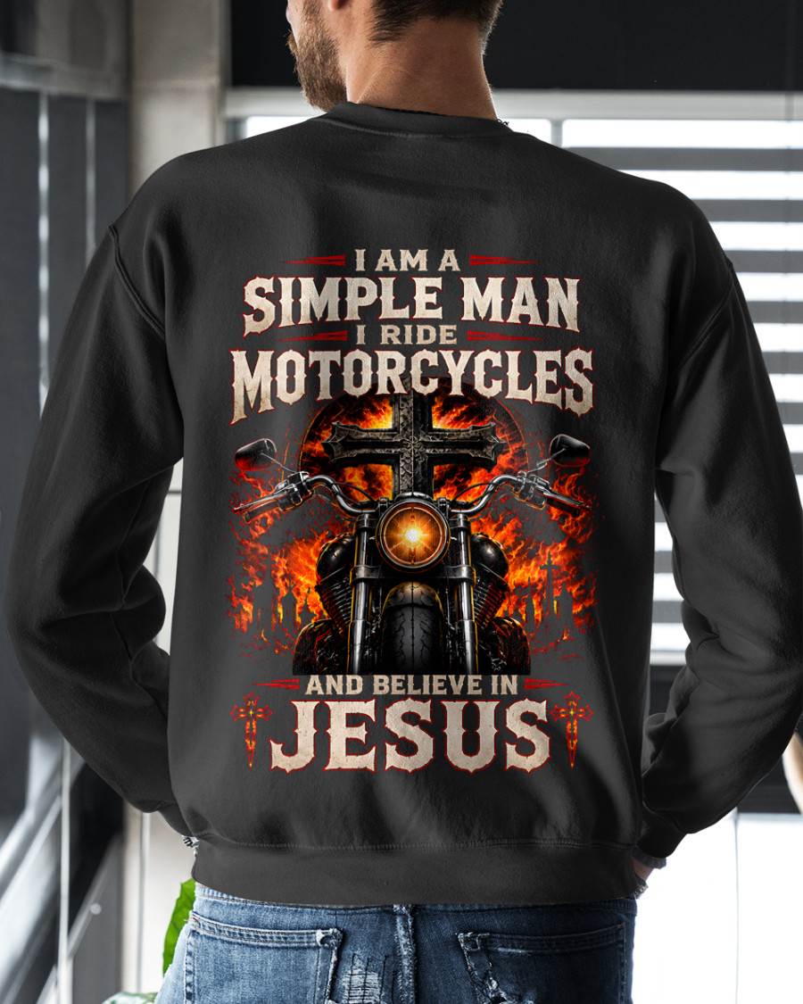 I AM A SIMPLE MAN, BIKER I RIDE MOTORCYCLES AND BELIEVE IN JESUS GOD IS MY GUIDE - SHIRT FOR MEN - LUNA00 (SKU2608-546)