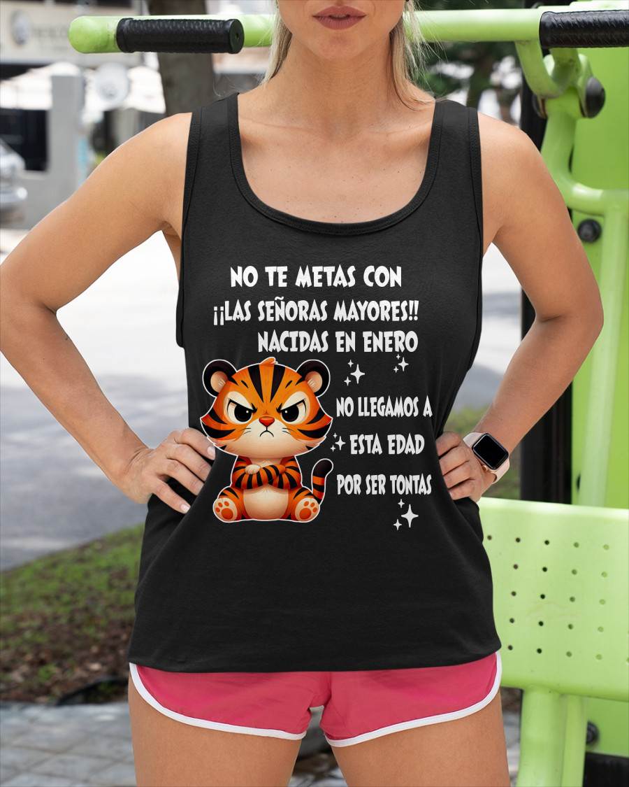 ENERO SHIRT, NO TE METAS CON MUJERES MAYORES - FMA LUNA01 (SKU2604-164-01)