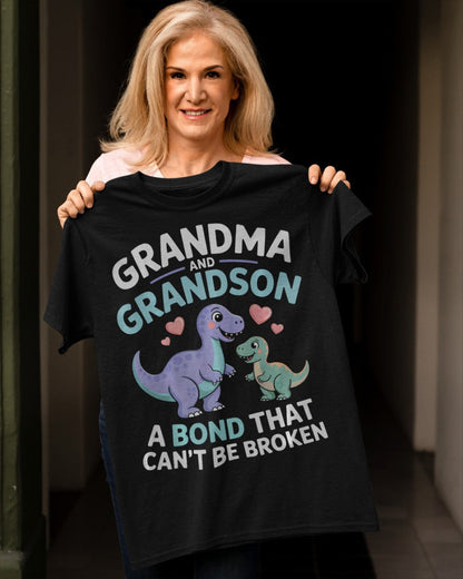 GRANDMA AND GRANDSON A BOND THAT CAN'T BE BROKEN DINOSAUR UNISEX T-SHIRT LUNA00 (SKU-GMS4)